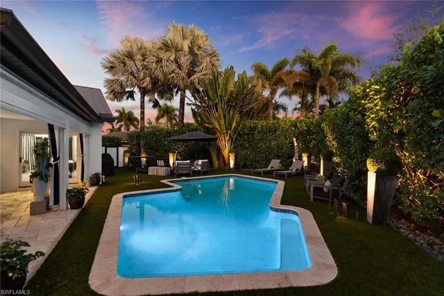 $2,995,000 | 2570 Crayton Road, Naples, FL 34103