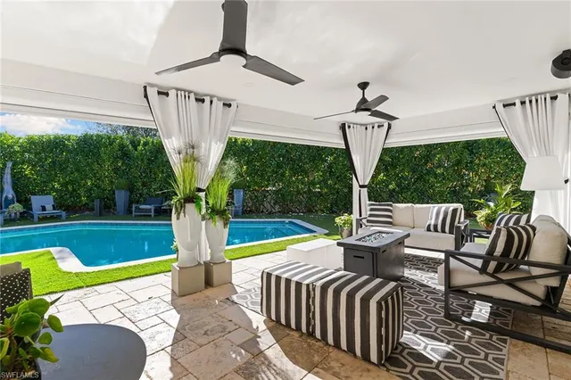 $2,995,000 | 2570 Crayton Road, Naples, FL 34103