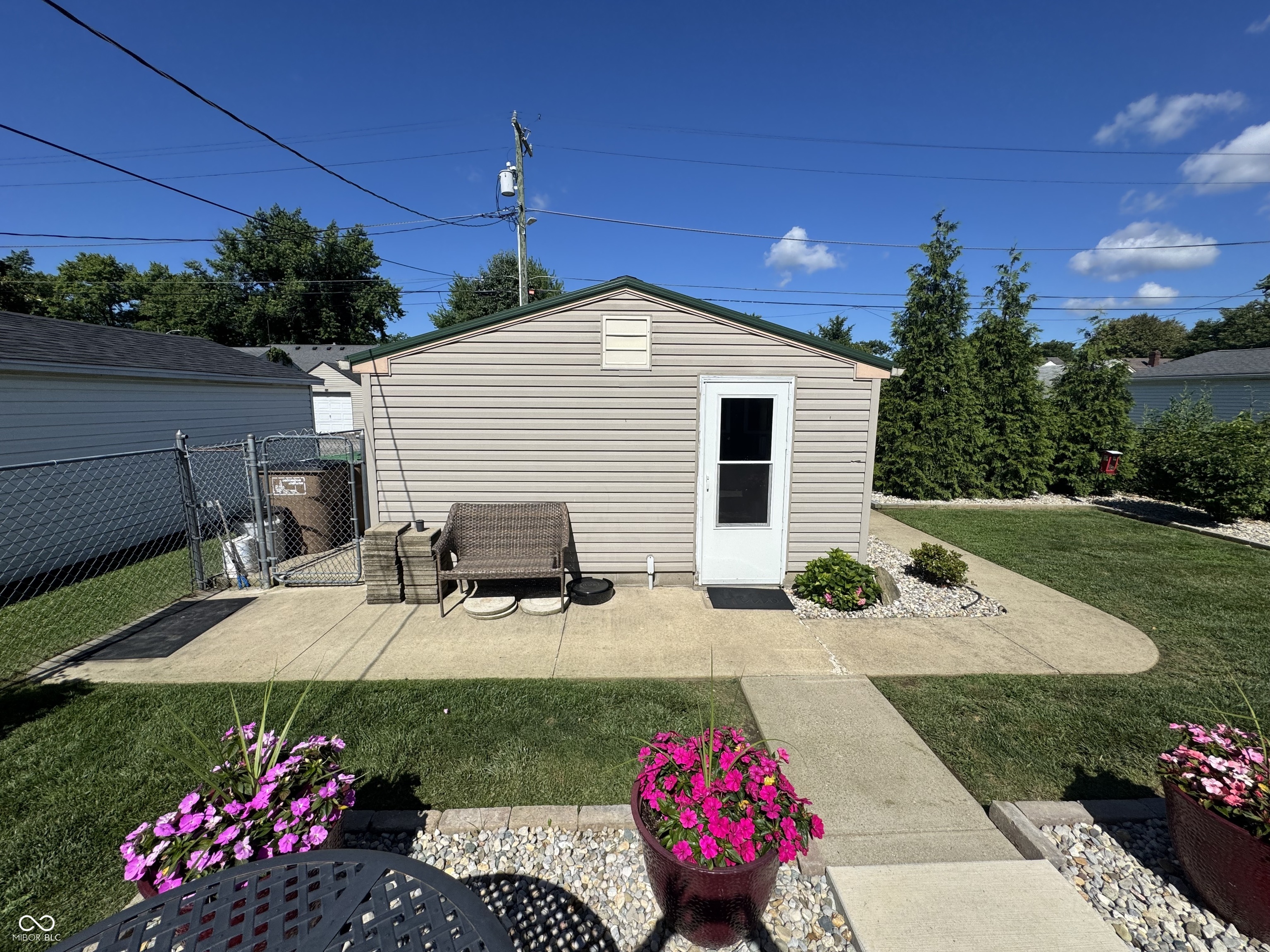 2216 Newton Street Columbus, IN 47201 - Photo 27 of 30