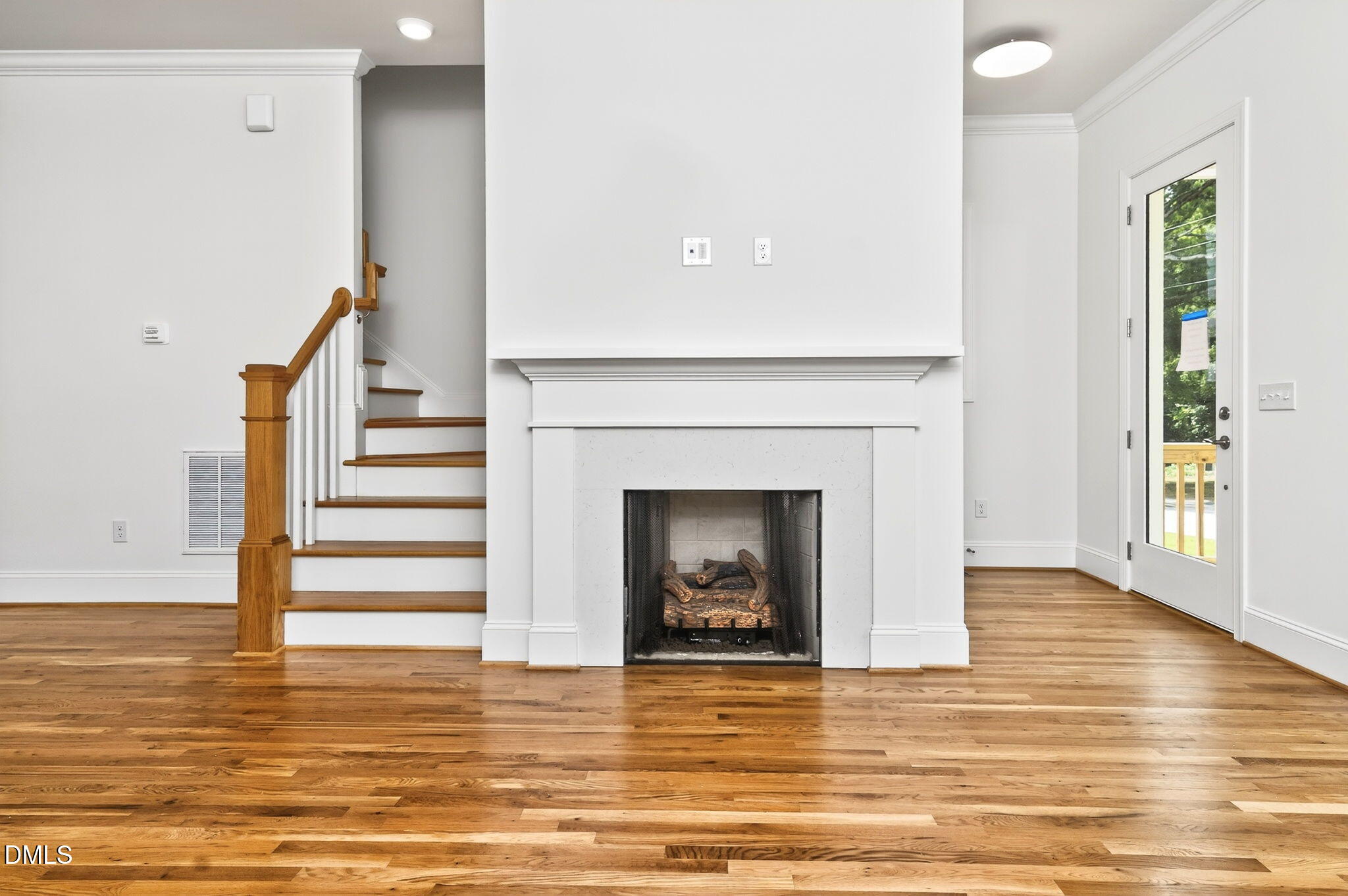 901 Deboy Street Raleigh, NC 27606 - Photo 15 of 32 14-web-or-mls-013_901 Deboy st-8