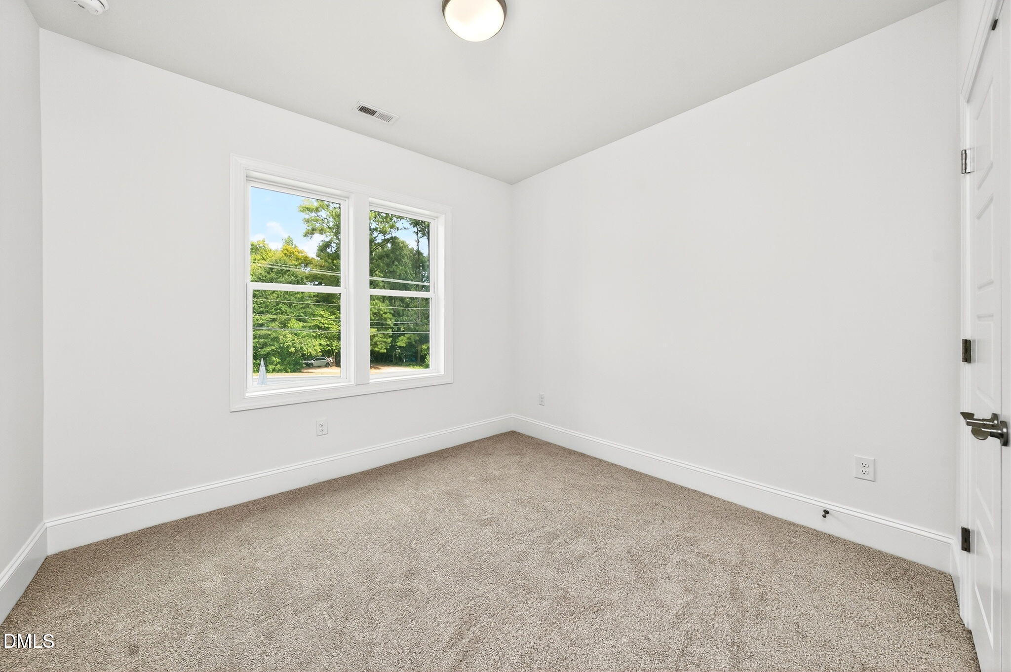 901 Deboy Street Raleigh, NC 27606 - Photo 25 of 32 24-web-or-mls-025_901 Deboy st-34
