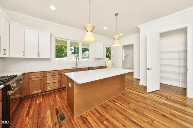 $549,900 | 901 Deboy Street, Raleigh, NC 27606