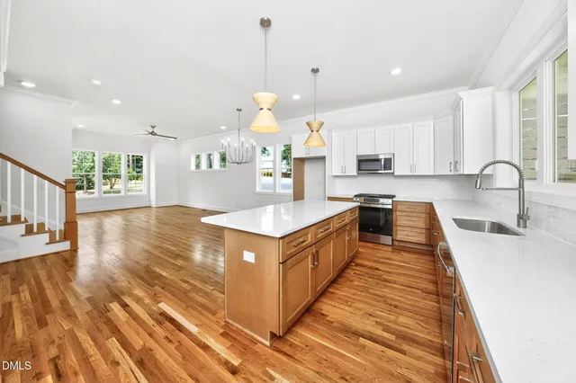 $549,900 | 901 Deboy Street, Raleigh, NC 27606