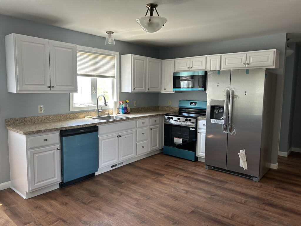35-37 Pine St Court Springfield, MA 01105 - Photo 38 of 42
