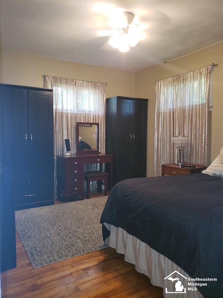 525 Lasalle Road Monroe, MI 48162 - Photo 17 of 39 Bedroom 3