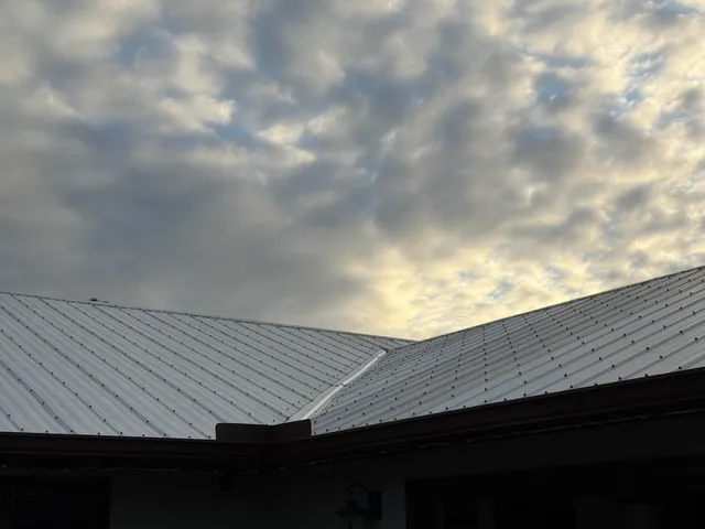 $389,900 | 892 Southeast Atlantus Avenue, Port St. Lucie, FL 34983