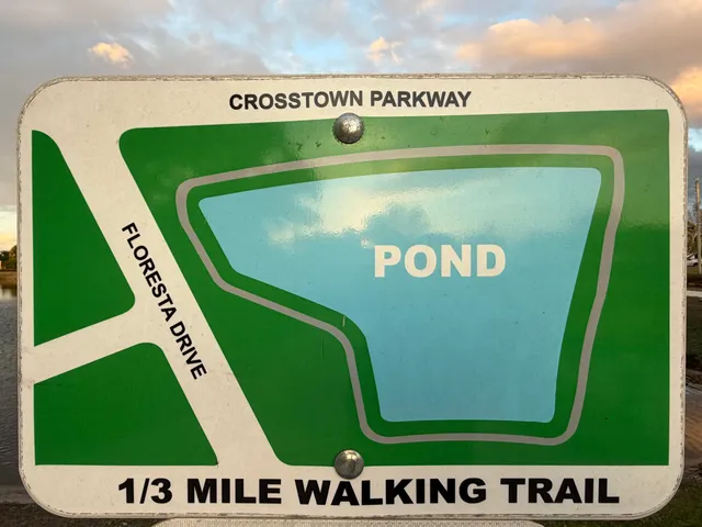 $389,900 | 892 Southeast Atlantus Avenue, Port St. Lucie, FL 34983