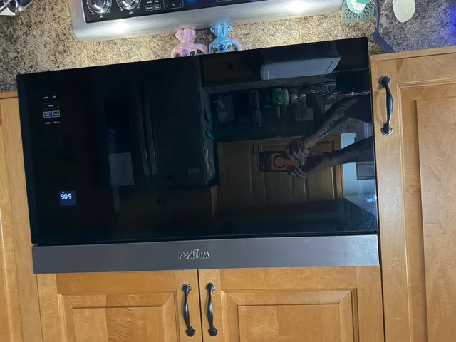 $389,900 | 892 Southeast Atlantus Avenue, Port St. Lucie, FL 34983