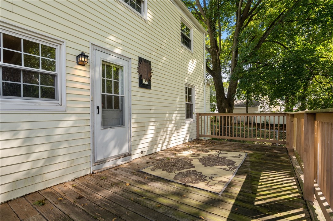 17 Hampshire Road Cranston, RI 02910 - Photo 25 of 38 Gallery Image 25