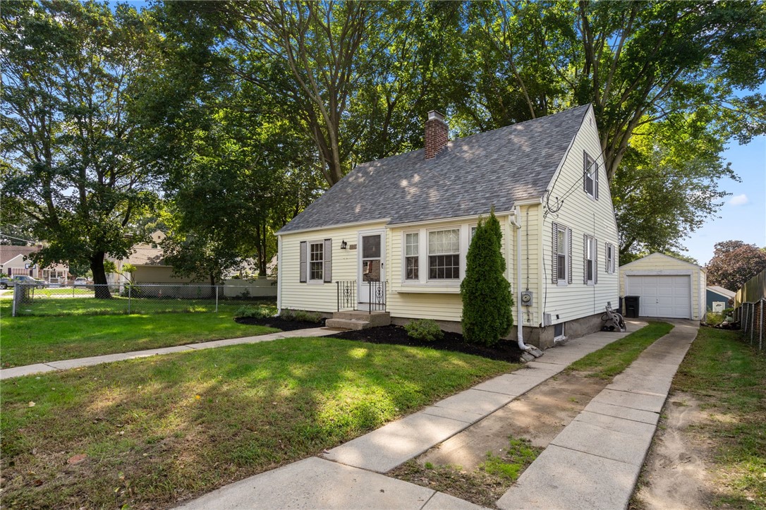 17 Hampshire Road Cranston, RI 02910 - Photo 38 of 38 Gallery Image 38