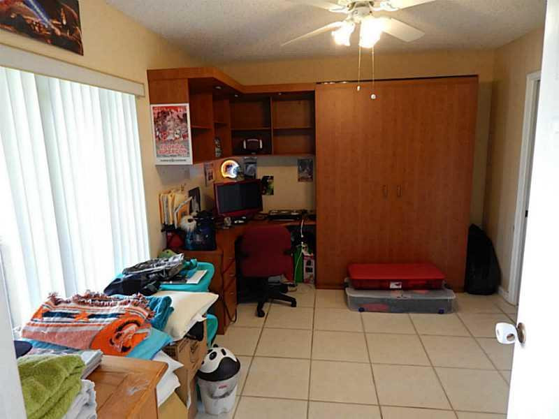 653 Banks Road, Unit 653 Margate, FL 33063 - Photo 9 of 17 Bedroom