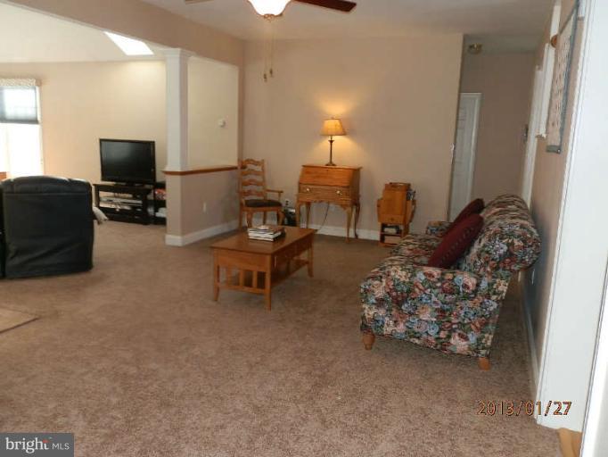 4979 Green Bridge Road Dayton, MD 21036 - Photo 8 of 28 Family Room