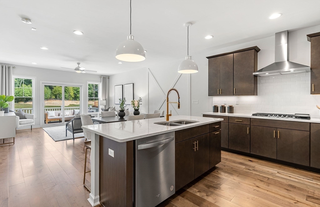 9 Weathervane Drive, Unit 45 Walpole, MA 02081 - Photo 3 of 28