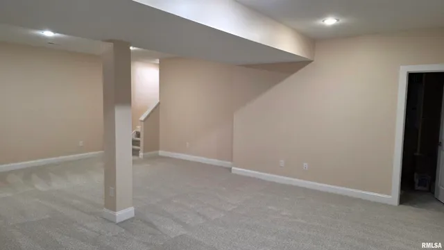 $425,000 | 1304 West Hillcrest Drive, Chillicothe, IL 61523