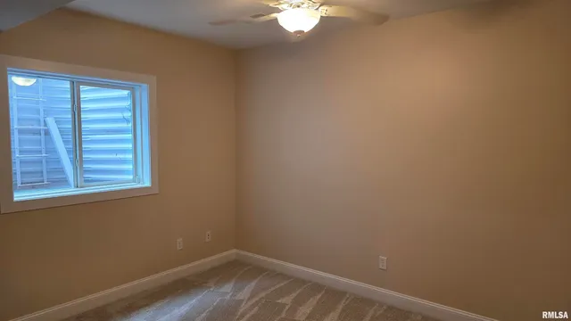 $425,000 | 1304 West Hillcrest Drive, Chillicothe, IL 61523