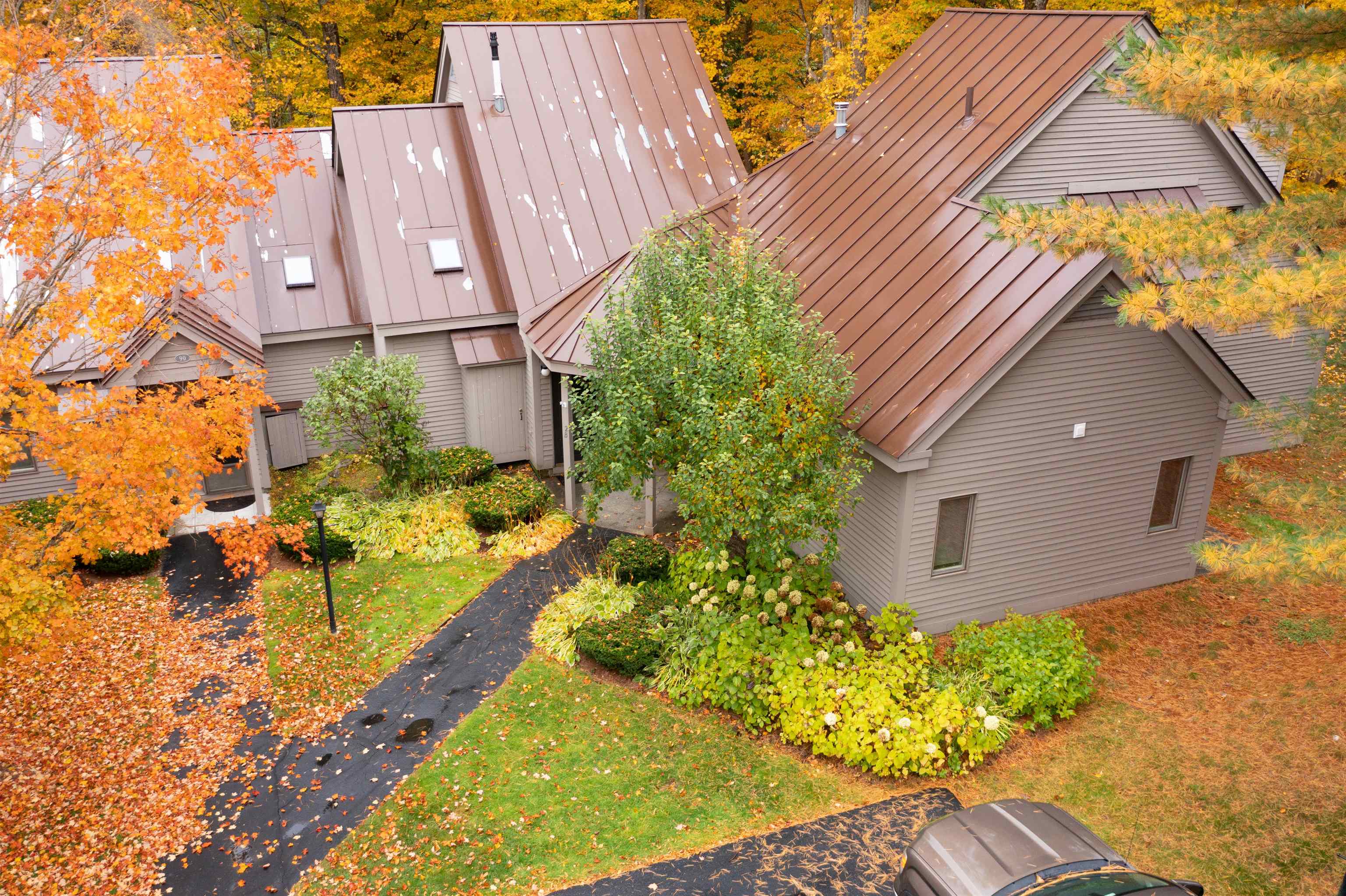 90 Kingfisher Road, Unit 2A Quechee, VT 05059 - Photo 2 of 26 Gallery Image 2