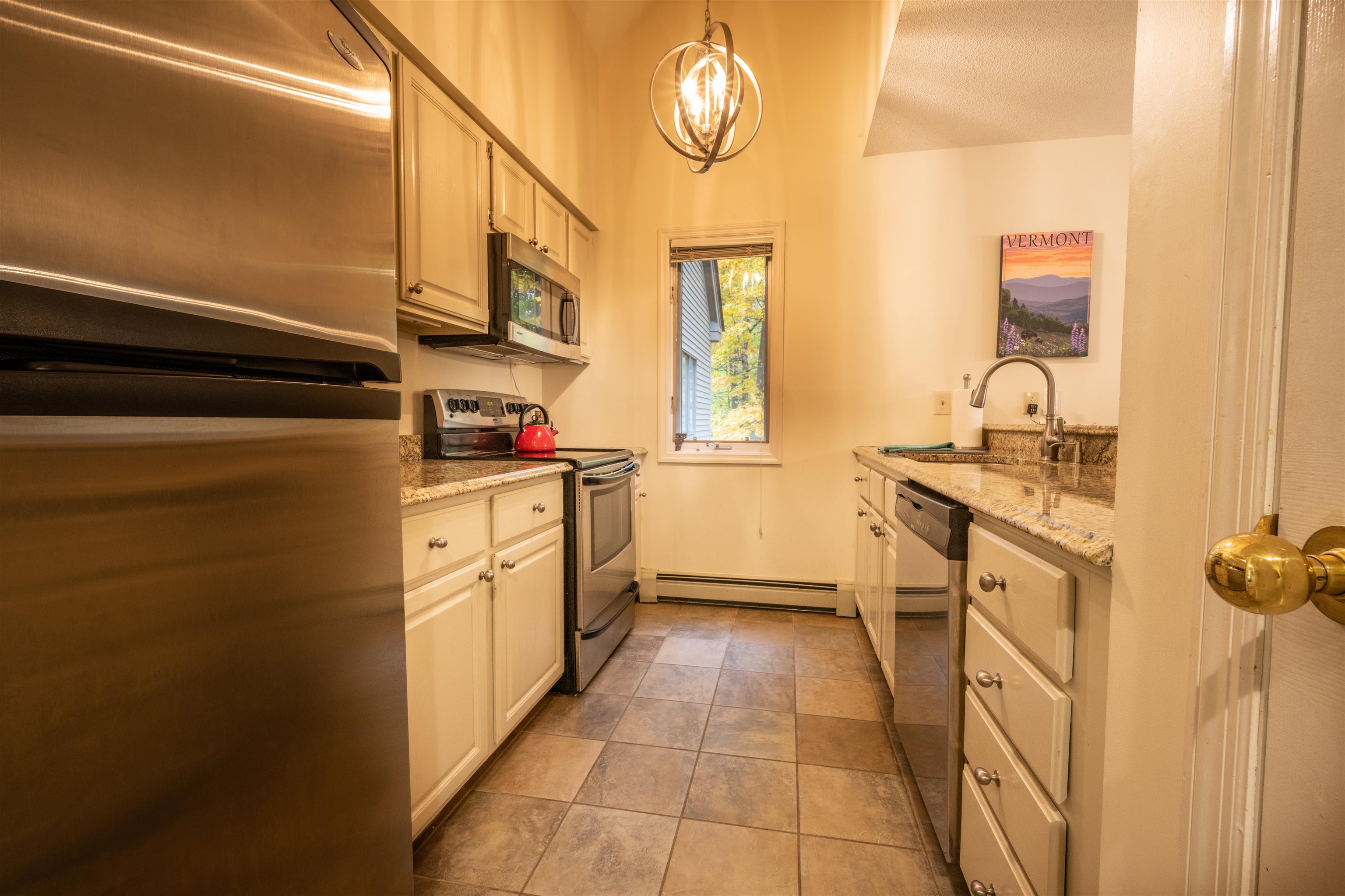 90 Kingfisher Road, Unit 2A Quechee, VT 05059 - Photo 8 of 26 Gallery Image 8