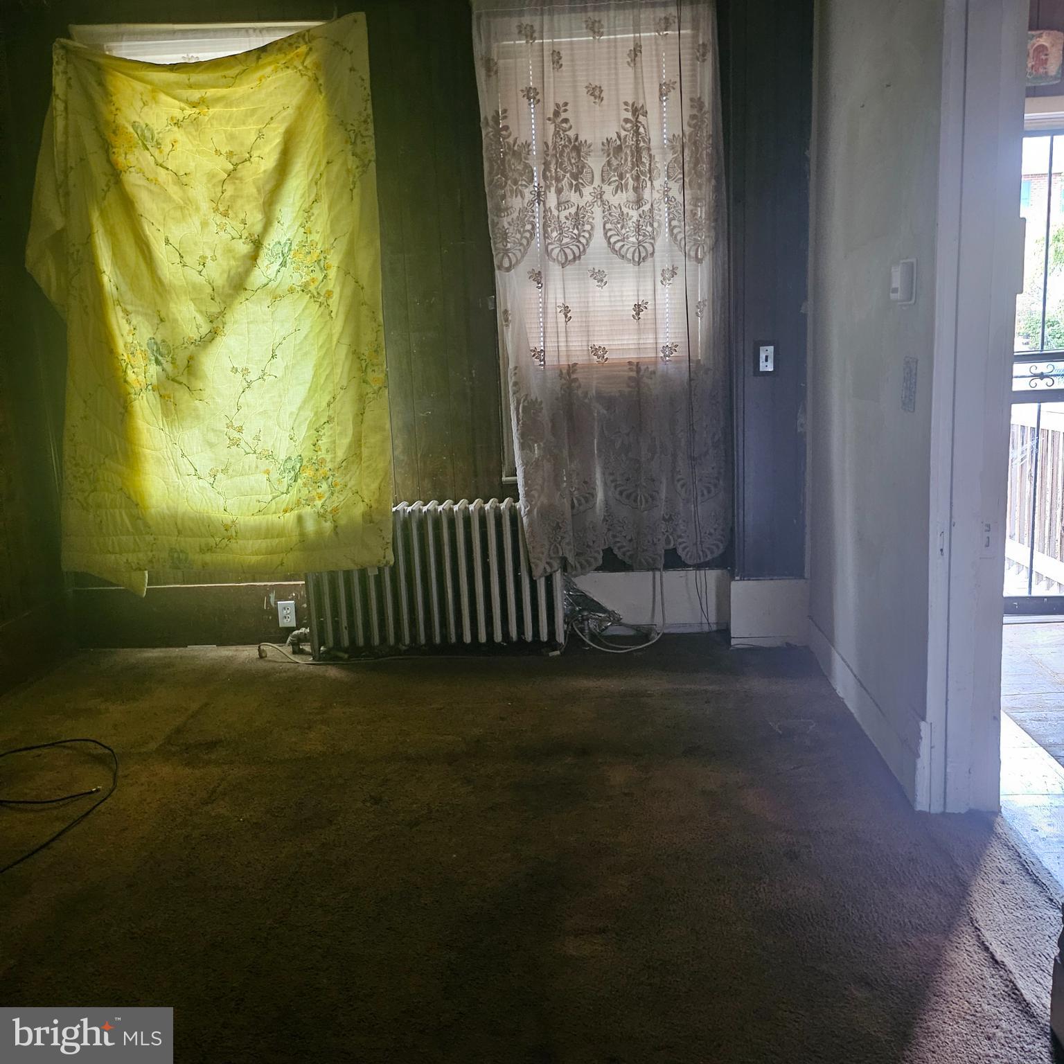 1424 22nd Street Southeast Washington, DC 20020 - Photo 7 of 28 Living Room