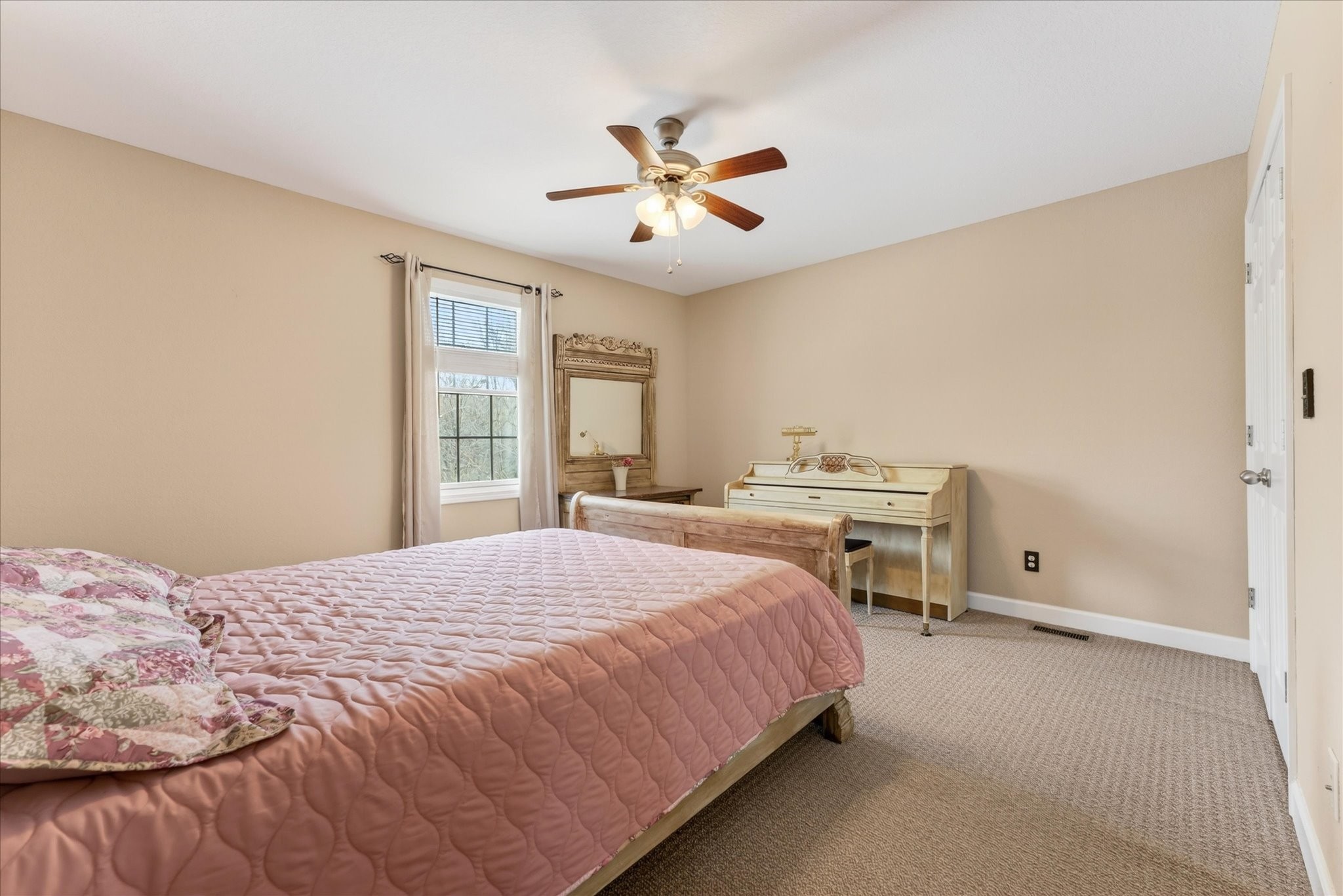 104 Oak Crest Drive Tennessee Ridge, TN 37178 - Photo 13 of 30