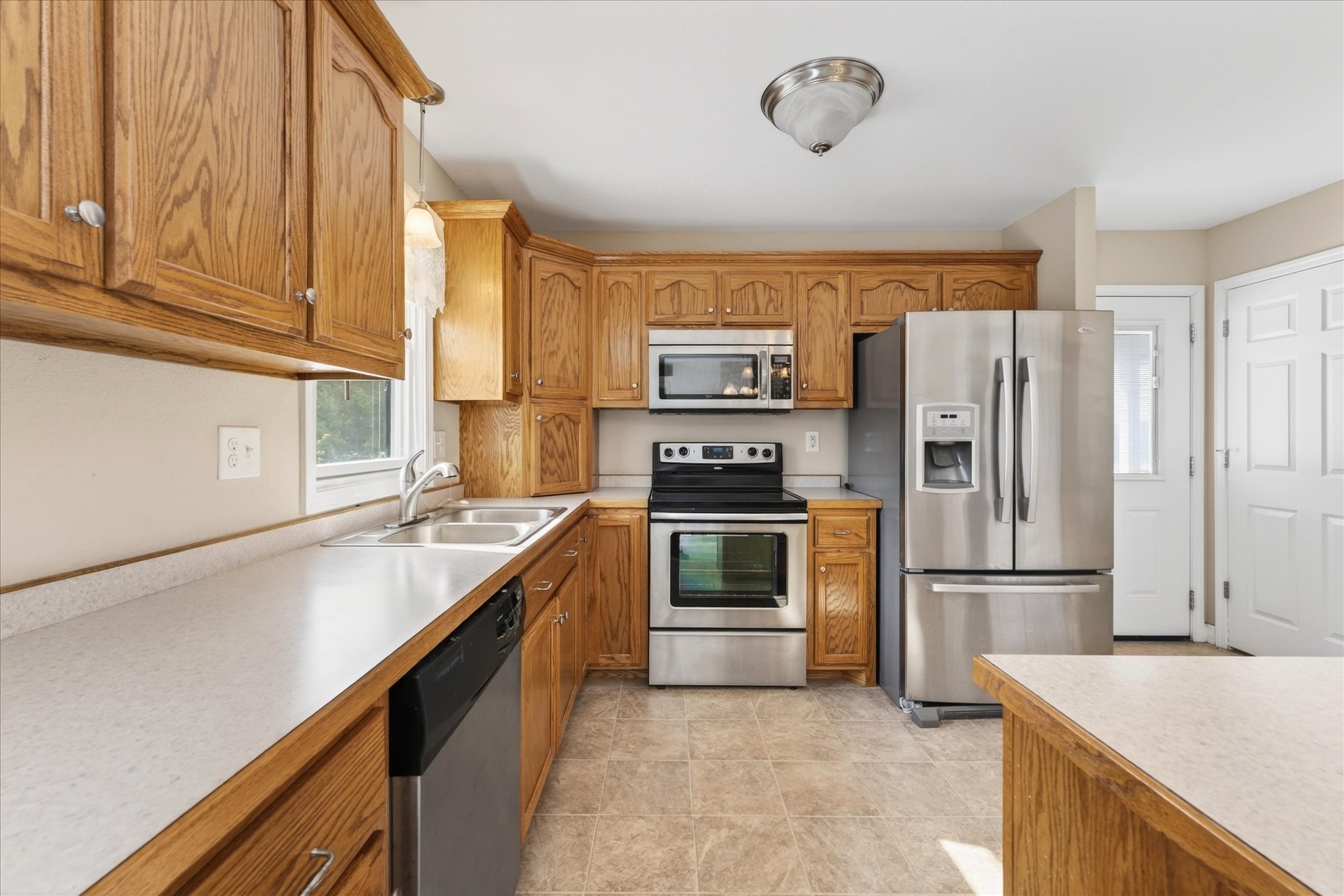 104 Oak Crest Drive Tennessee Ridge, TN 37178 - Photo 9 of 30