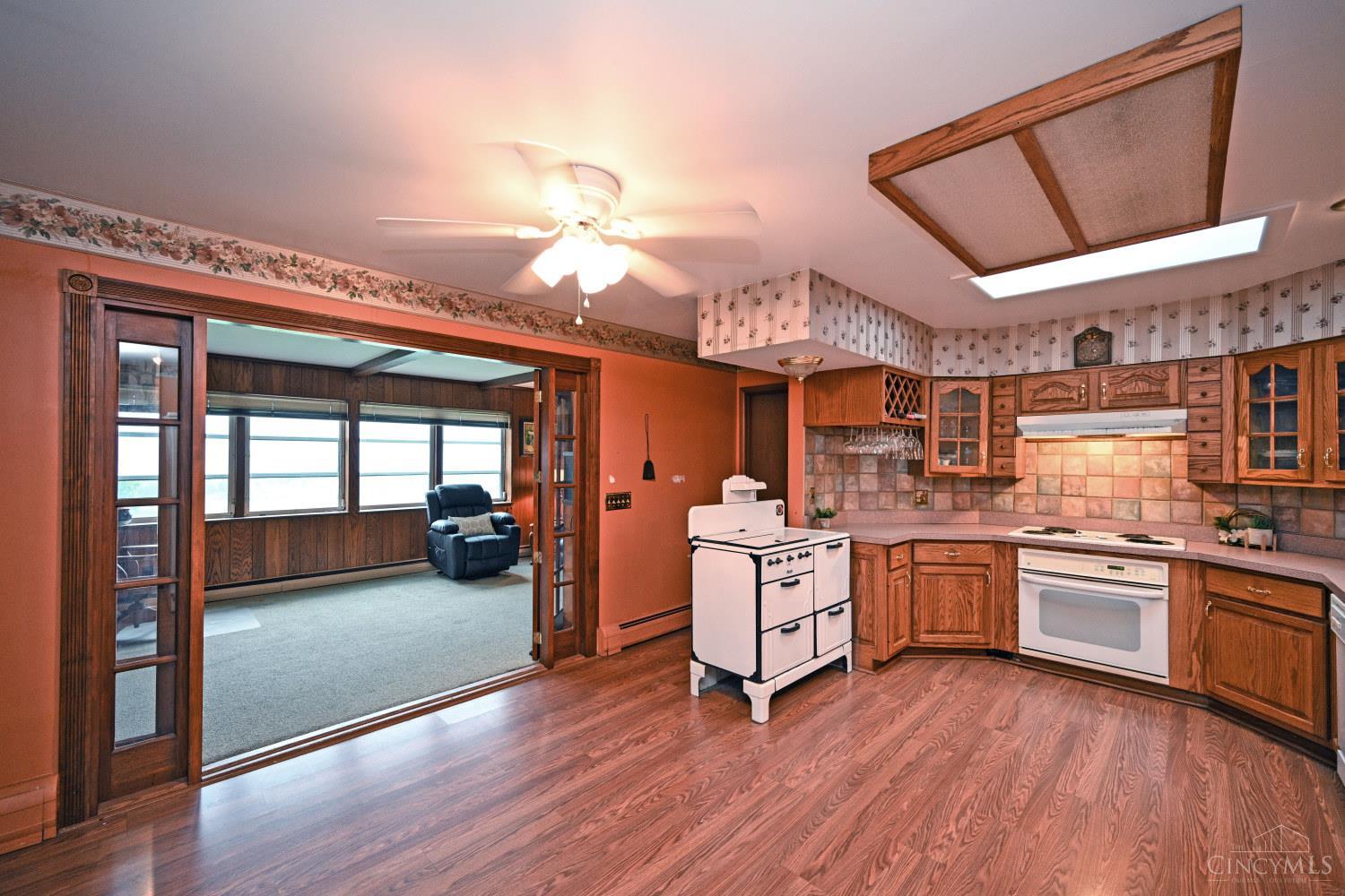 7522 East Miami River Road Cincinnati, OH 45247 - Photo 8 of 57