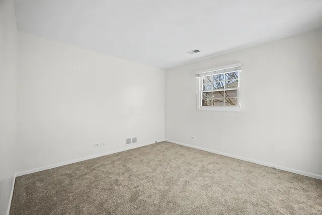 $3,700 | 1315 Jane Avenue, Naperville, IL 60540