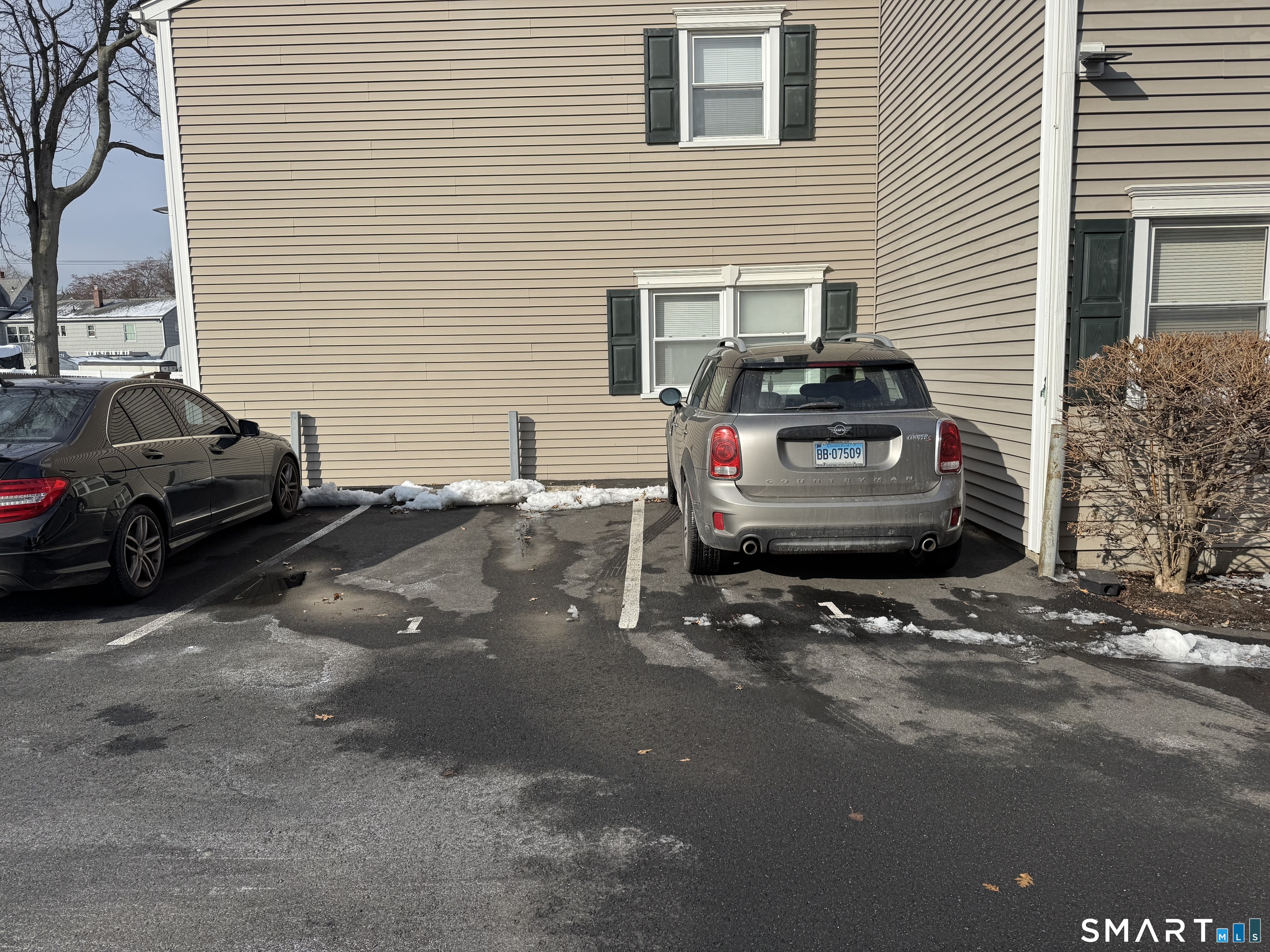 855 Black Rock Turnpike, Unit 1 Fairfield, CT 06825 - Photo 16 of 17 a view of a garage