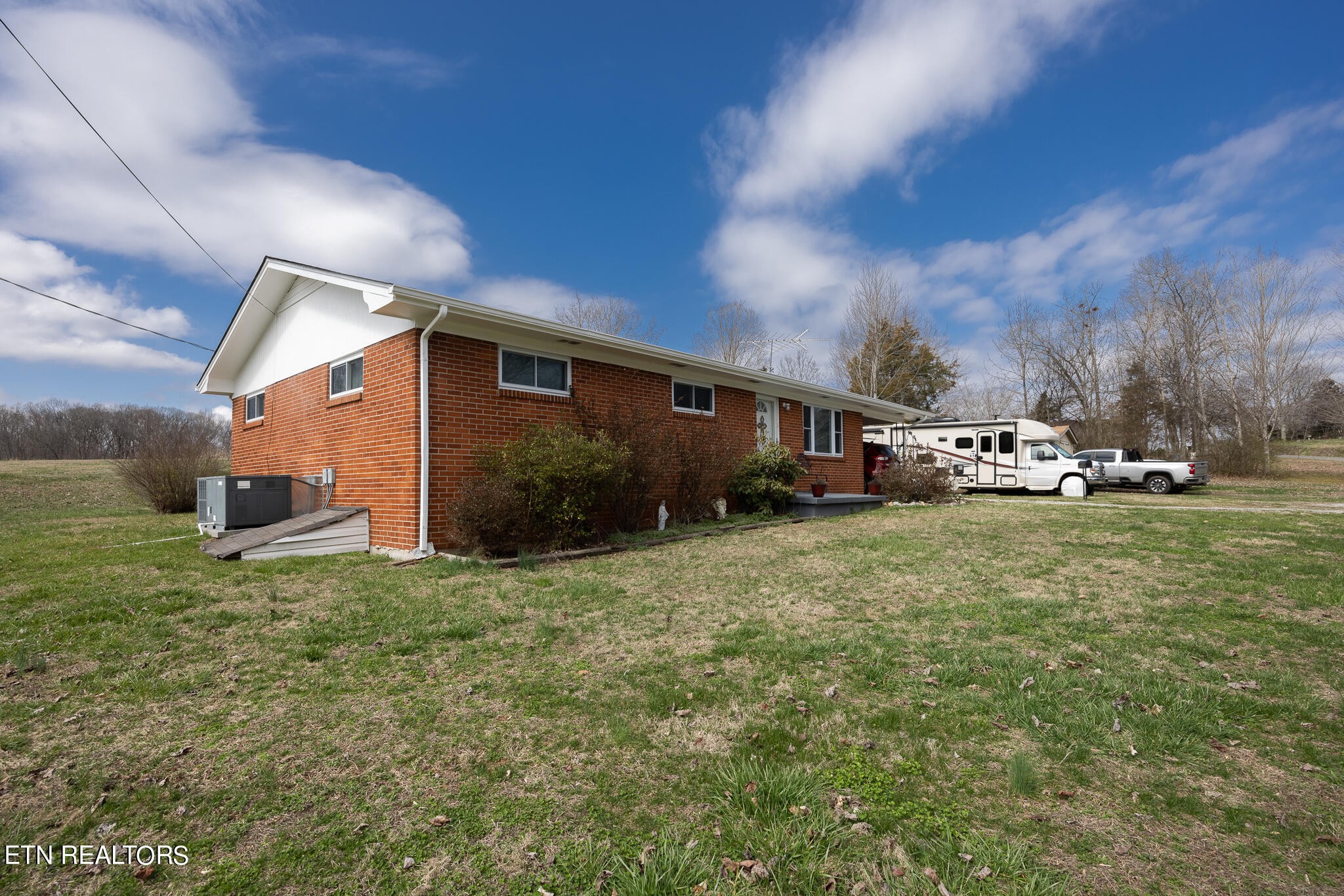 220 Lees Chapel Road Sweetwater, TN 37874 - Photo 4 of 31 Gallery Image 4