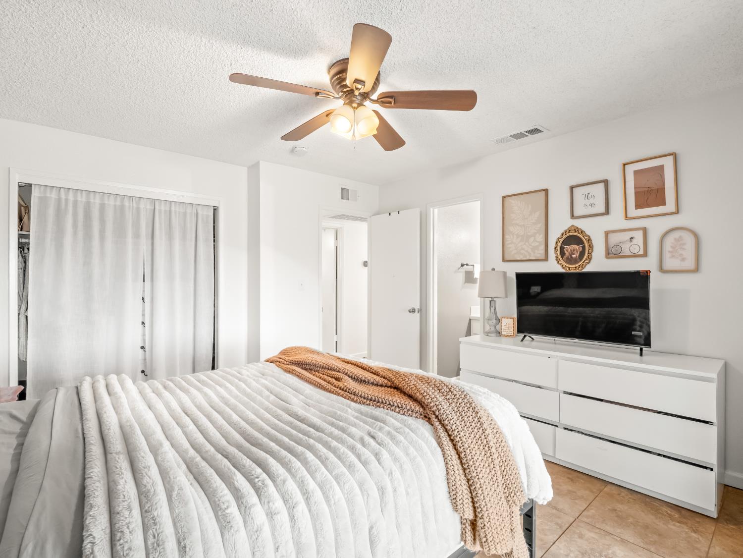 14787 Skyview Road Madera, CA 93636 - Photo 18 of 32