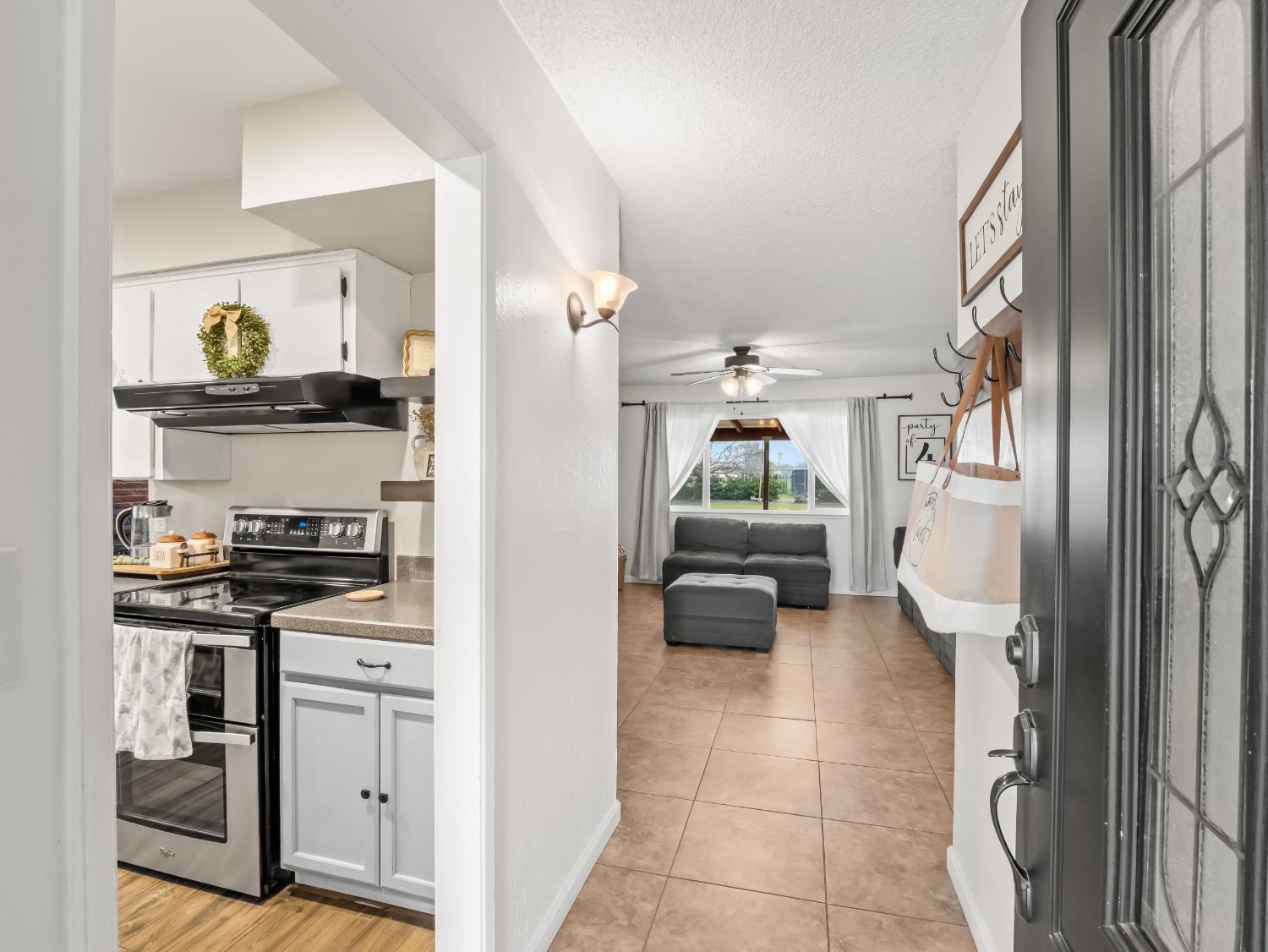 14787 Skyview Road Madera, CA 93636 - Photo 2 of 32