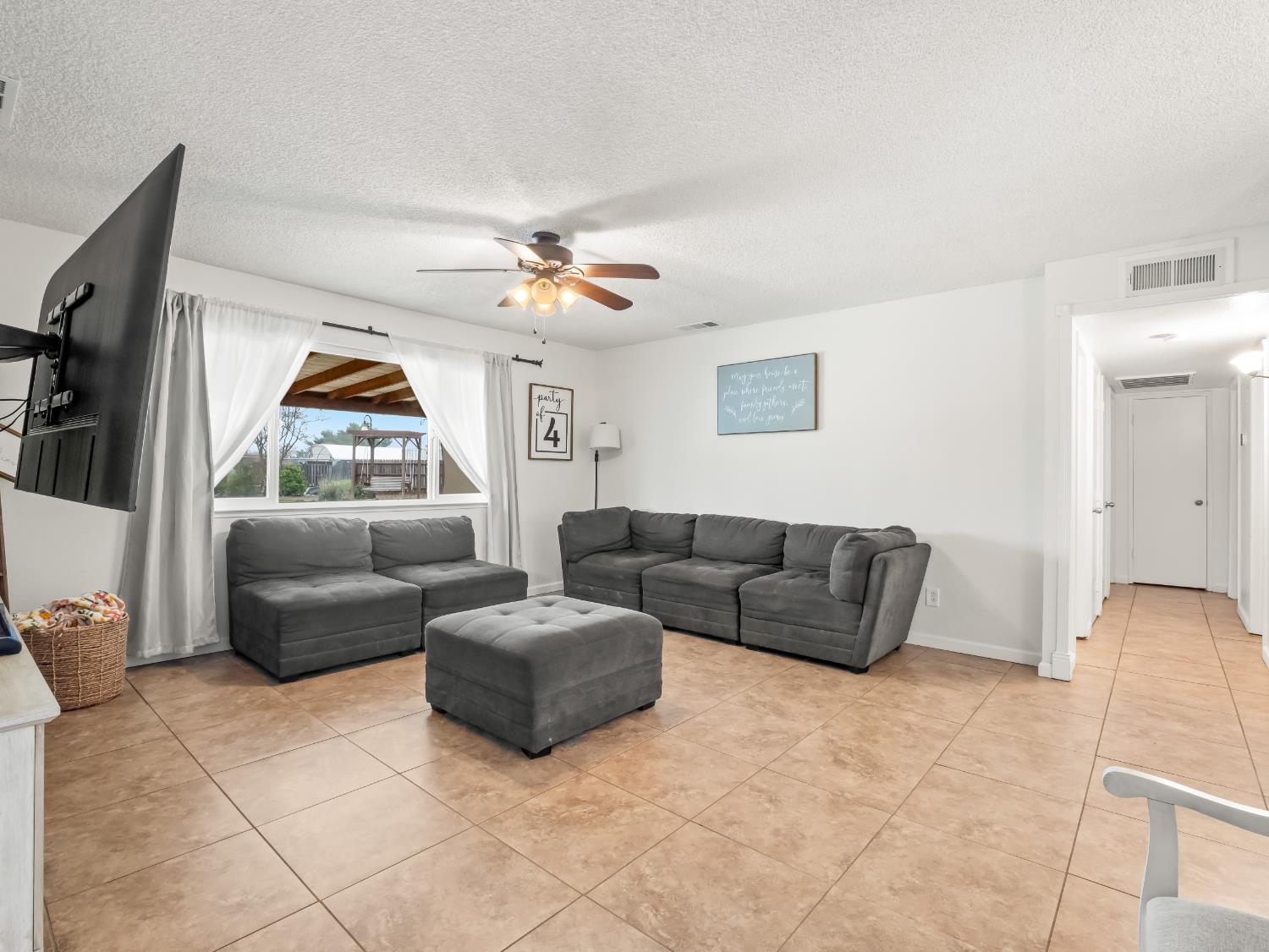 14787 Skyview Road Madera, CA 93636 - Photo 6 of 32