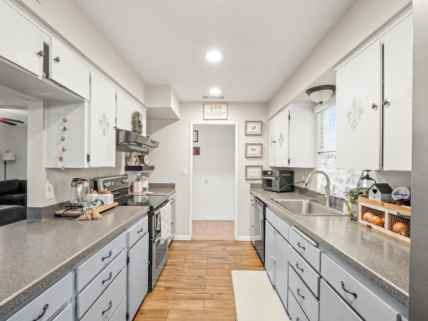 14787 Skyview Road Madera, CA 93636 - Photo 10 of 32