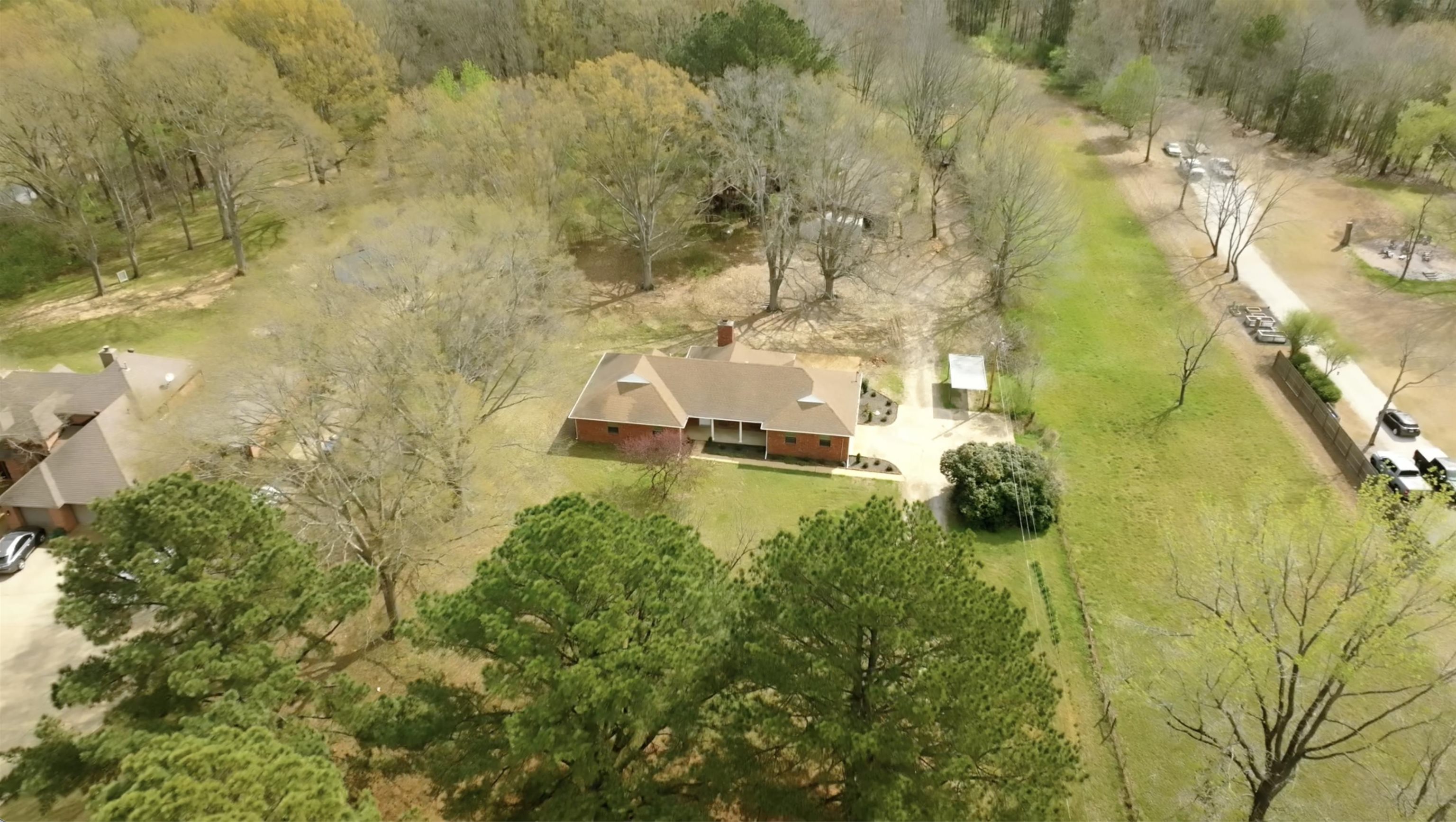 4800 Highway 196 Piperton, TN 38017 - Photo 2 of 37 a view of bathroom with small yard