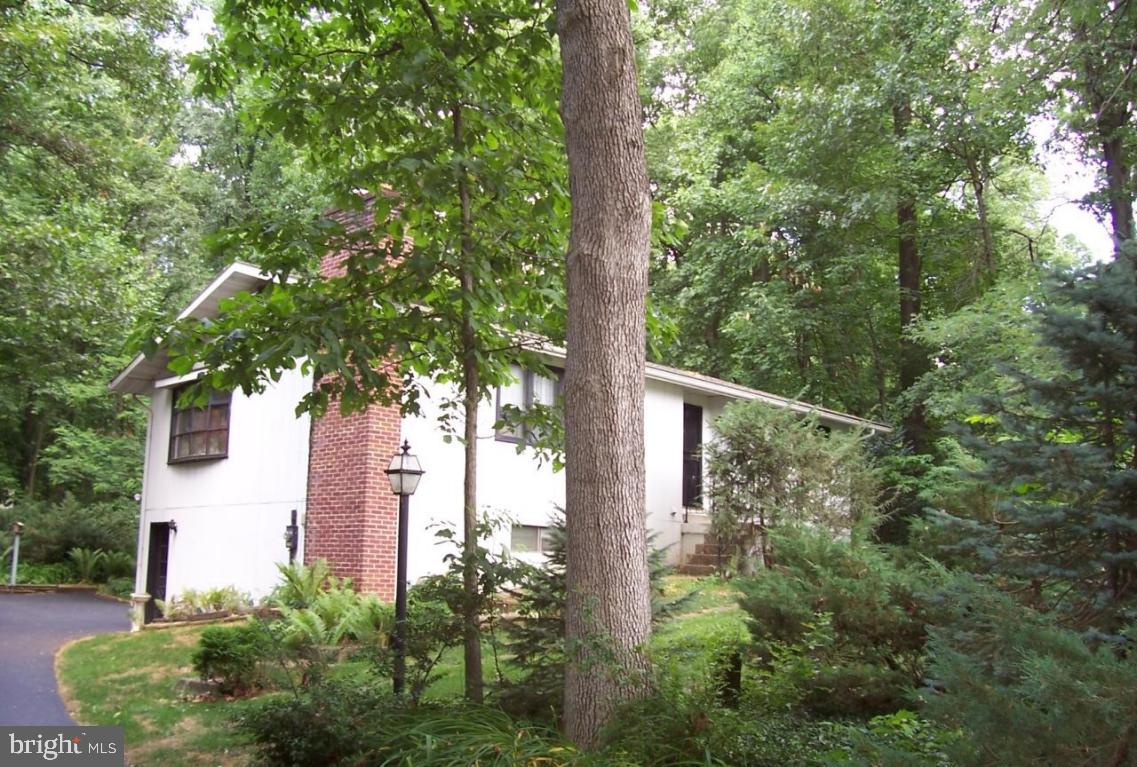 723 Amosite Road Elizabethtown, PA 17022 - Photo 1 of 28 Gallery Image 1