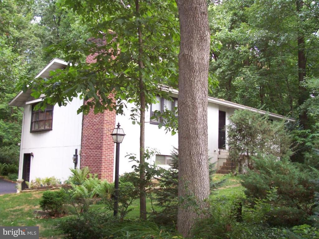723 Amosite Road Elizabethtown, PA 17022 - Photo 2 of 28 Gallery Image 2