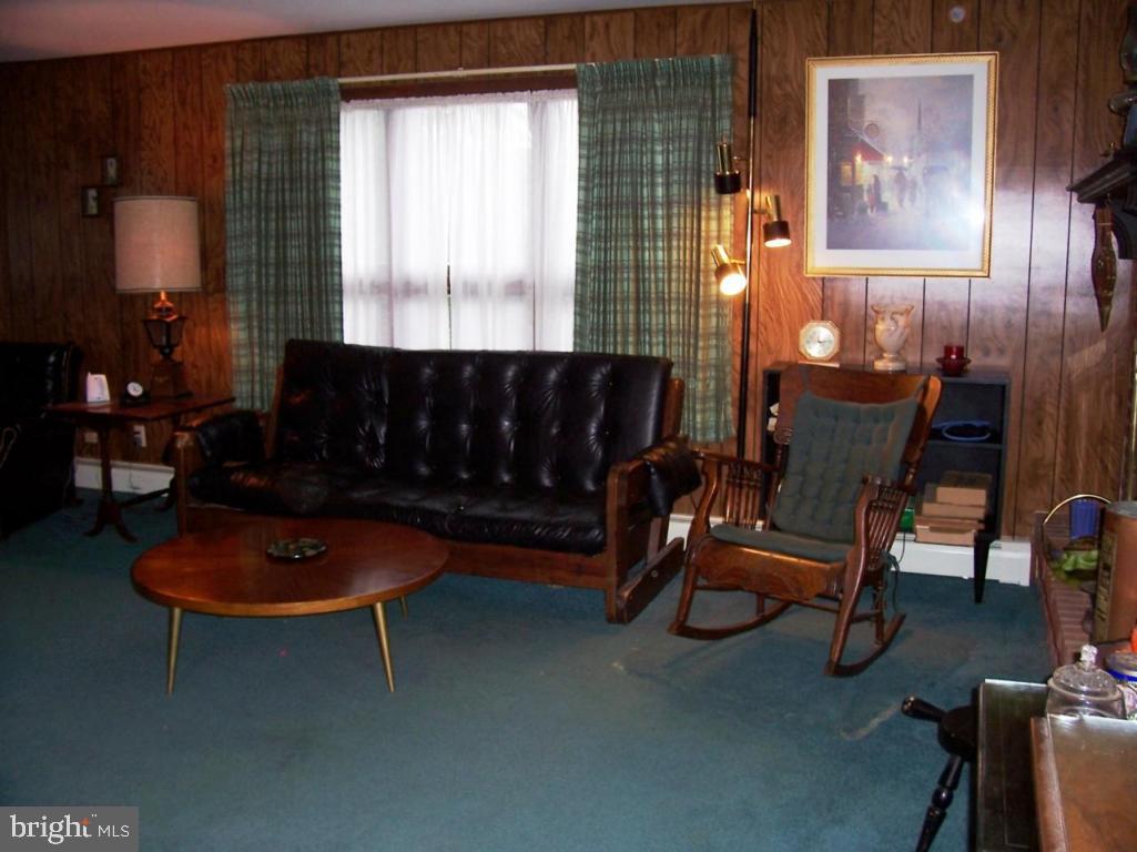 723 Amosite Road Elizabethtown, PA 17022 - Photo 6 of 28 Gallery Image 6