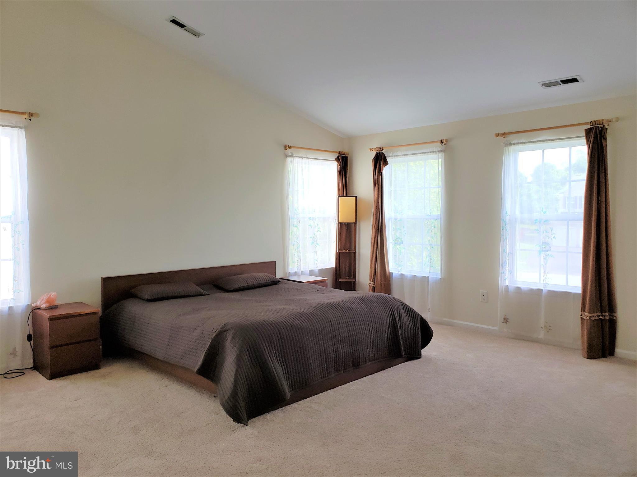 14409 Autumn Gold Road Boyds, MD 20841 - Photo 20 of 45 Master bedroom