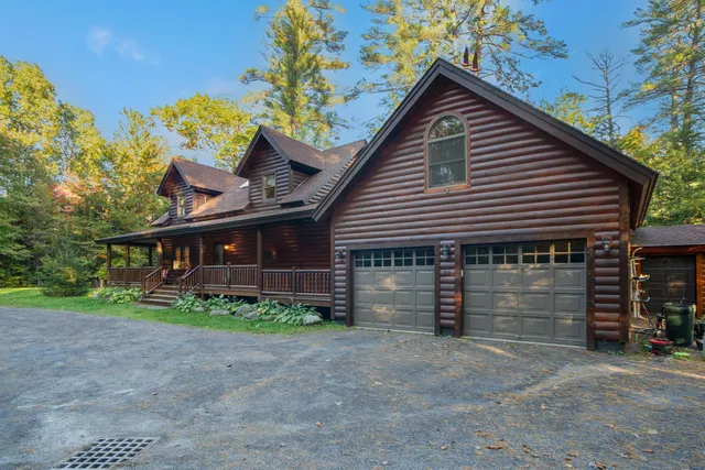 $675,000 | 32 Lake Como Drive, Harmony, ME 04942
