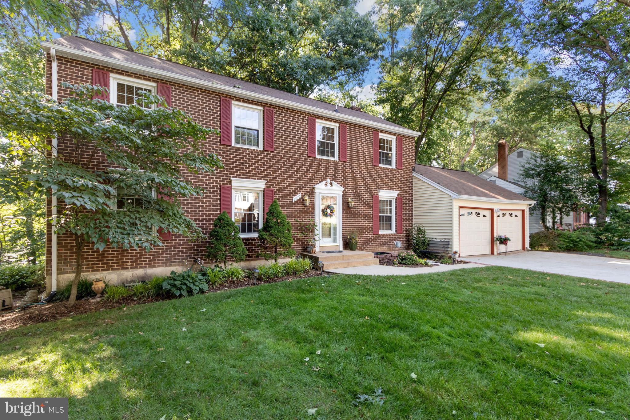 8010 Sunset Path Court Springfield, VA 22153 - Photo 2 of 52