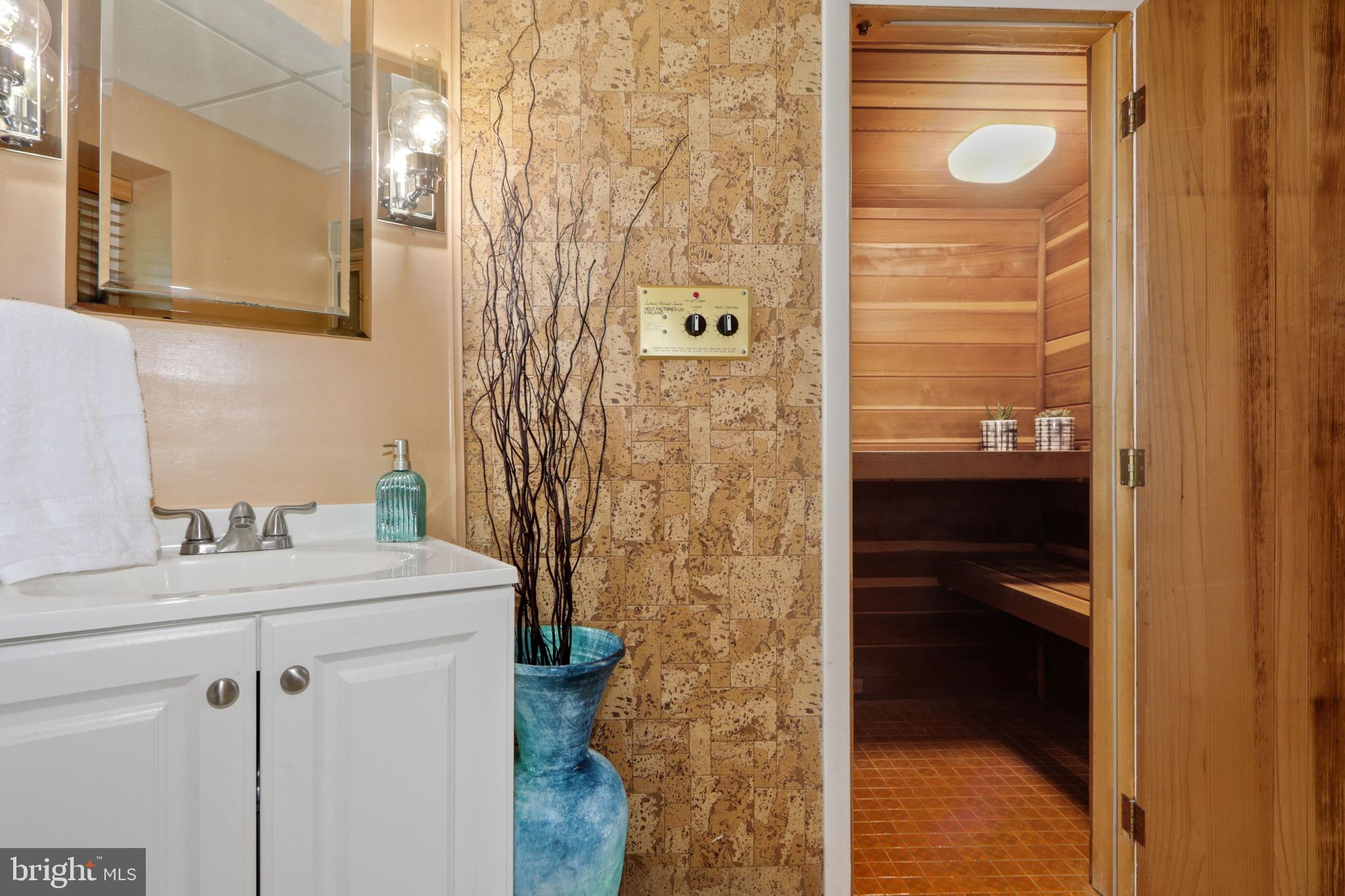 8010 Sunset Path Court Springfield, VA 22153 - Photo 44 of 52