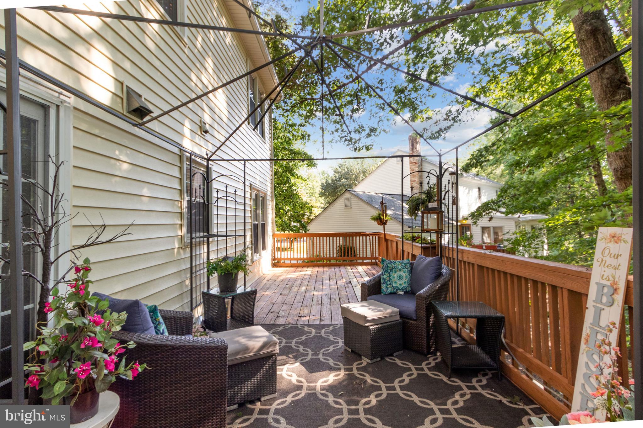 8010 Sunset Path Court Springfield, VA 22153 - Photo 9 of 52