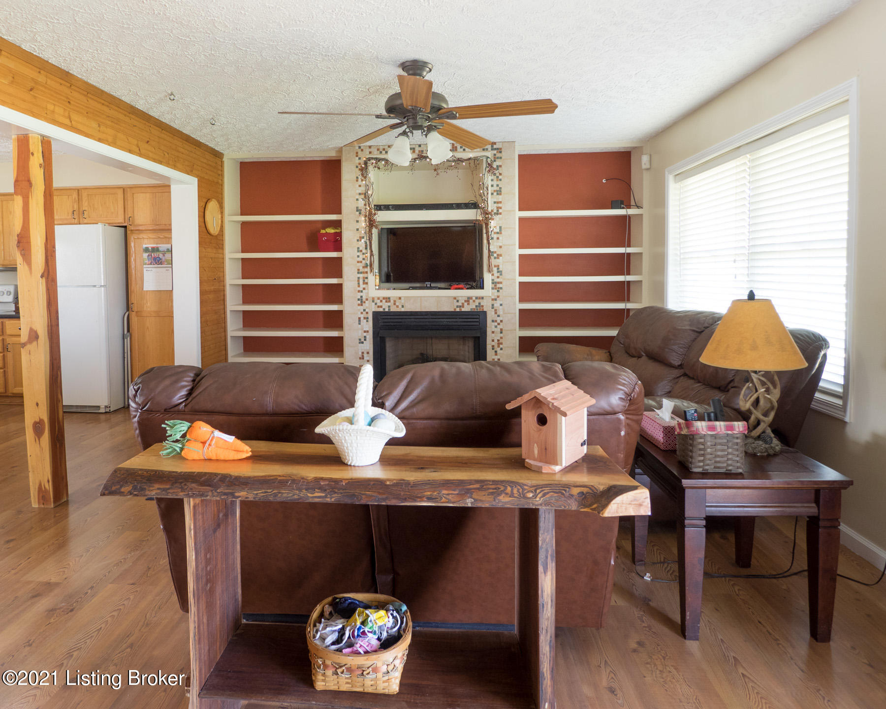 3325 Mt Zion Road Frankfort, KY 40601 - Photo 3 of 25 Living room