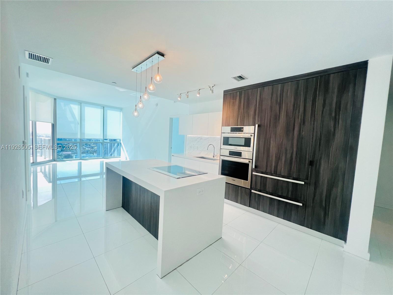 851 Northeast 1st Avenue, Unit 2808 Miami, FL 33132 - Photo 27 of 86