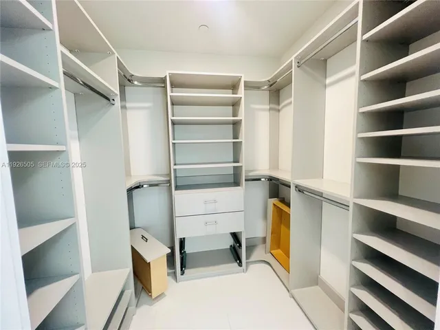 a picture of city view