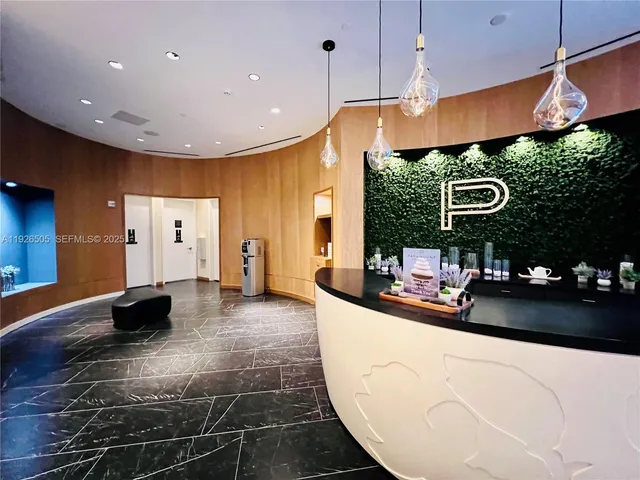 $6,750 | 851 Northeast 1st Avenue, Unit 2808, Miami, FL 33132