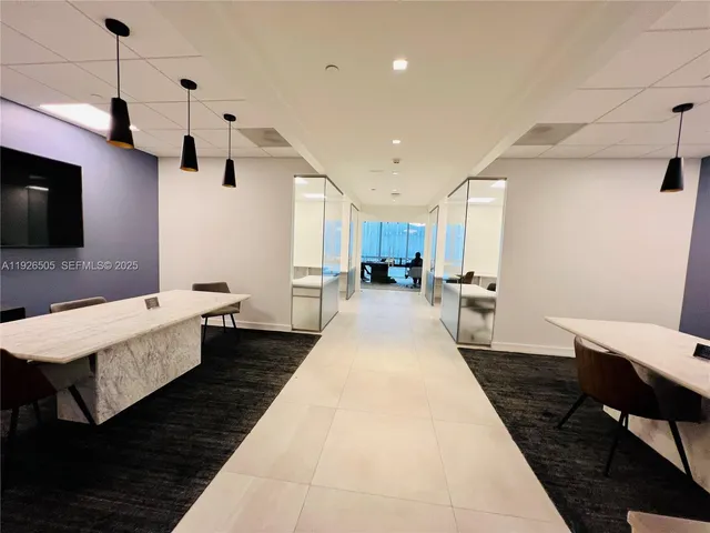 $6,750 | 851 Northeast 1st Avenue, Unit 2808, Miami, FL 33132