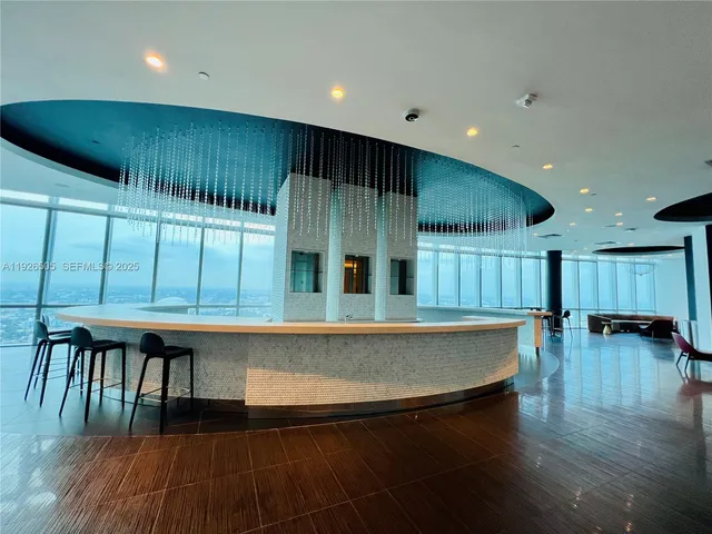 $6,750 | 851 Northeast 1st Avenue, Unit 2808, Miami, FL 33132