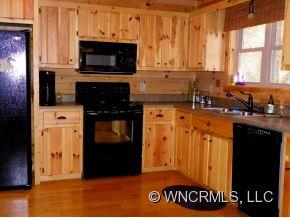 931 Hawk Ridge Drive Mill Spring, NC 28756 - Photo 4 of 15