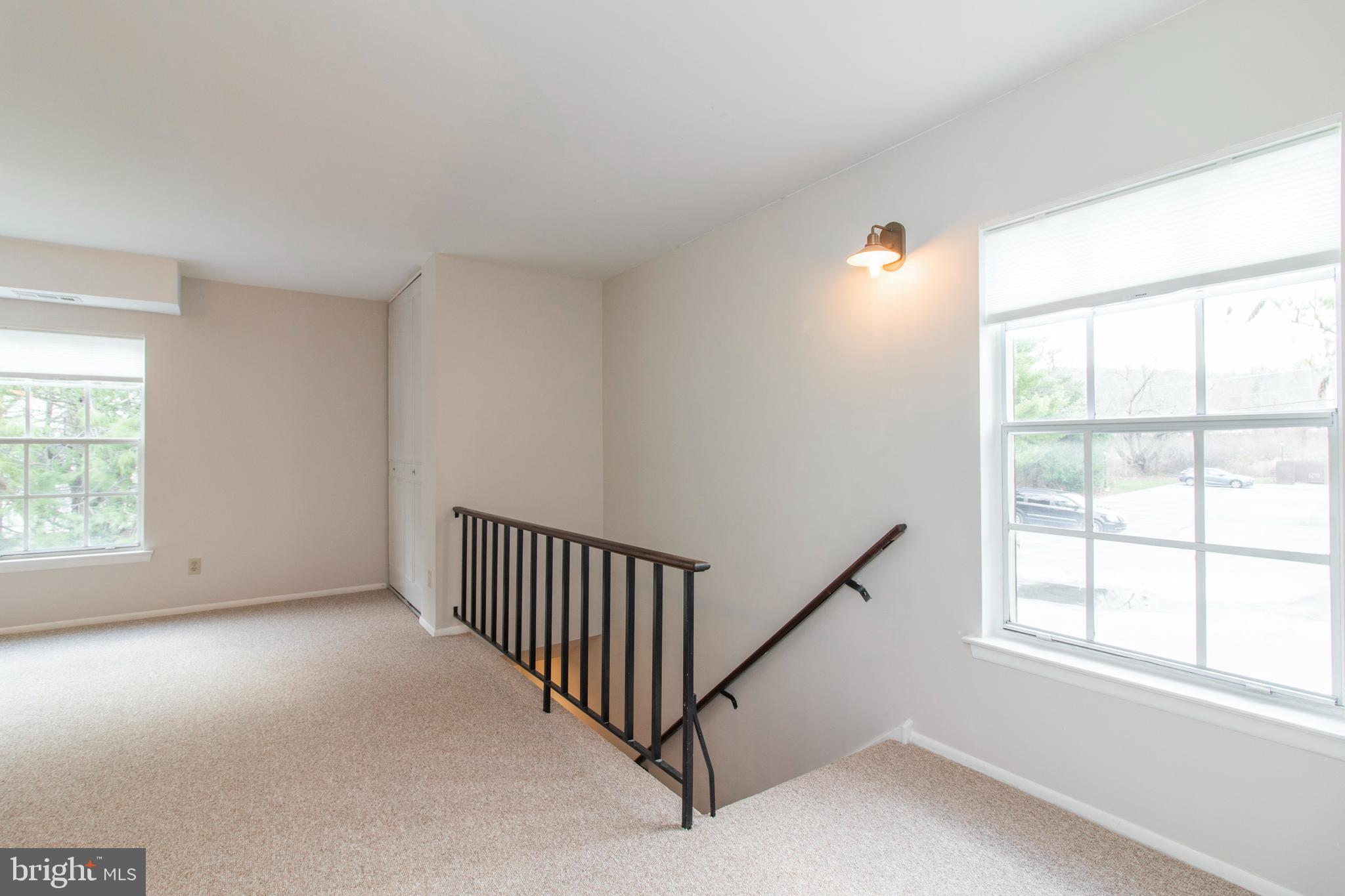 520 Old Forge Crossing Wayne, PA 19087 - Photo 4 of 33 Living area