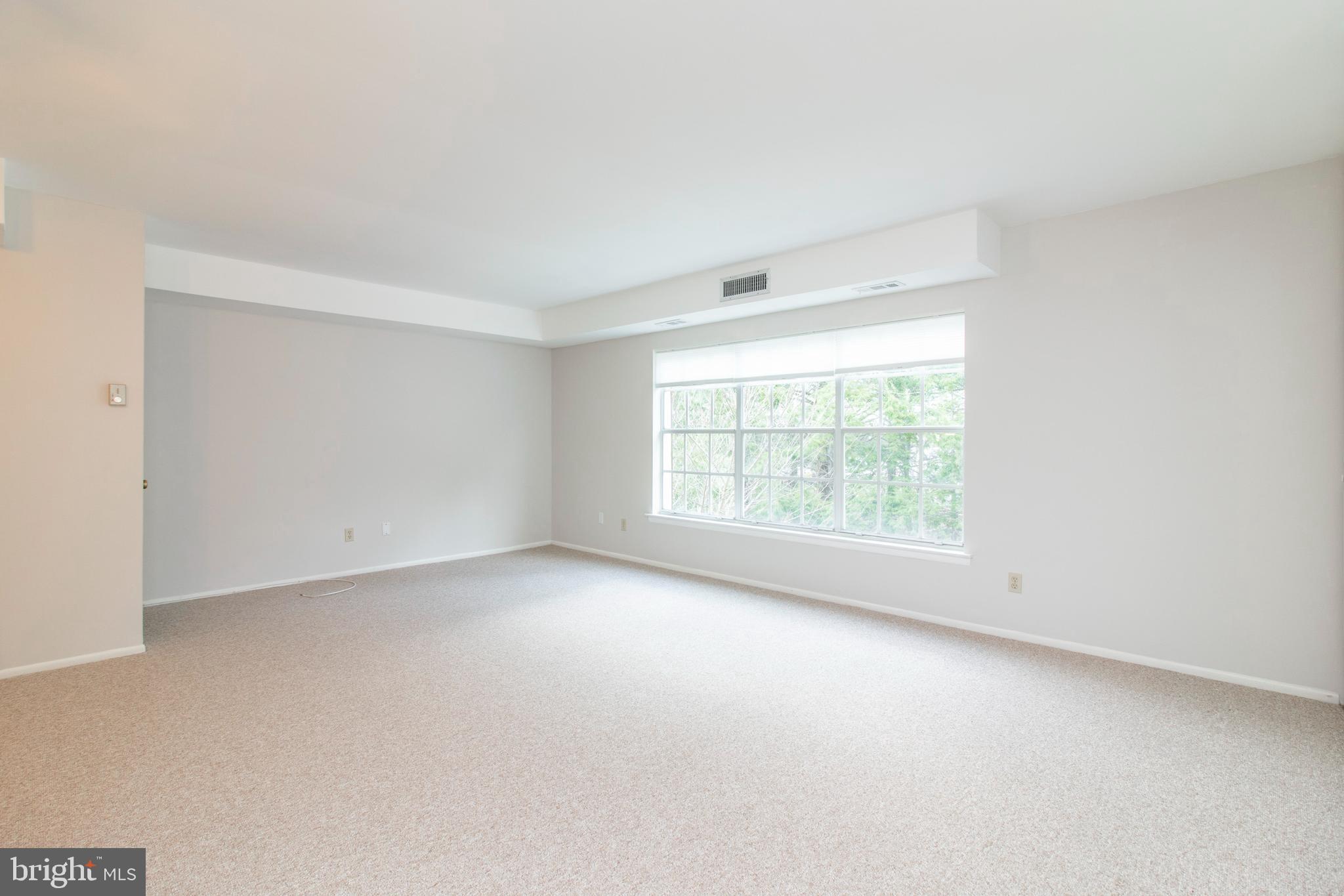 520 Old Forge Crossing Wayne, PA 19087 - Photo 6 of 33 spacious living room